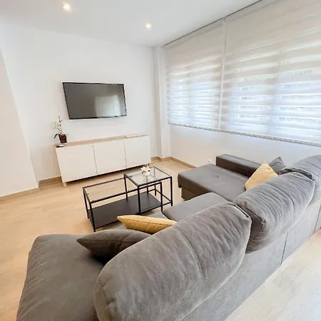 Апартаменты Lovely Flat Center 2 Bedrooms *