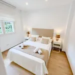 Apartment Lovely Flat Center 2 Bedrooms