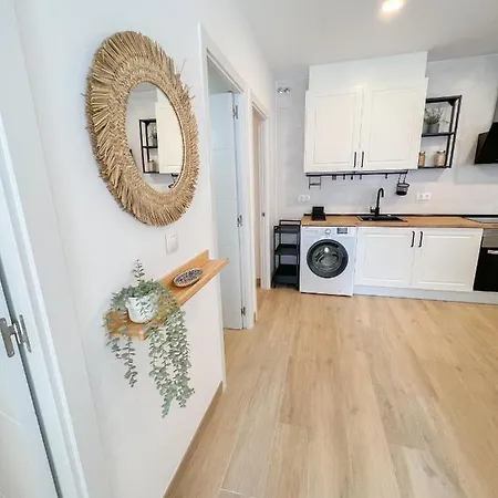 Lägenhet Lovely Flat Center 2 Bedrooms